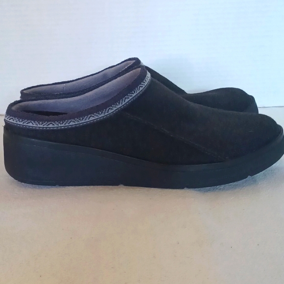 Bzees, Womens Charcoal, 2" Wedge Mules. Sz. 9 - Picture 5 of 7